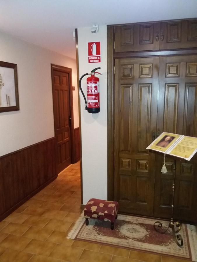 Hostal Rural Moratin Pastrana Eksteriør bilde